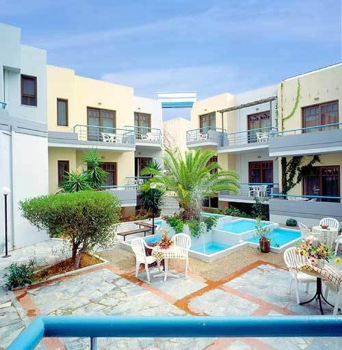 Calypso Hotel Apartments Hriszí Aktí Haniá Kültér fotó