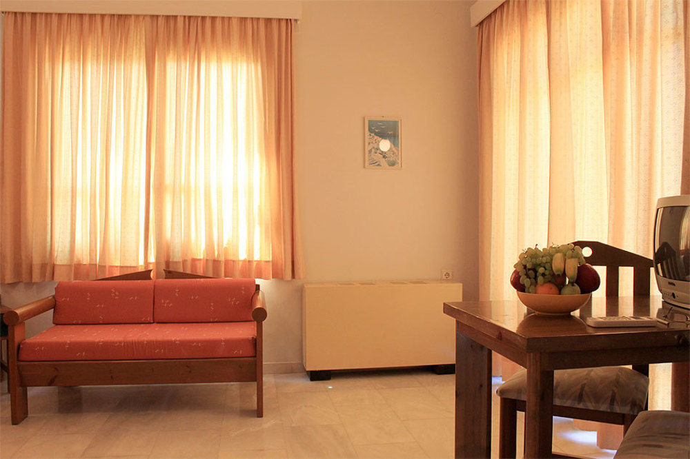 Calypso Hotel Apartments Hriszí Aktí Haniá Kültér fotó